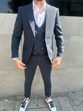 Carica l'immagine nel visualizzatore di Gallery, Abito monopetto con panciotto ART360