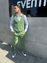 Carica l'immagine nel visualizzatore di Gallery, Abito monopetto con panciotto ART359