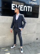 Carica l'immagine nel visualizzatore di Gallery, Abito monopetto con panciotto ART360