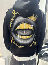 Carica l&#39;immagine nel visualizzatore di Gallery, FELPA LIPS DIAMOND ART C50
