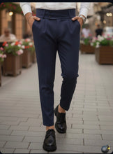 Carica l&#39;immagine nel visualizzatore di Gallery, PANTALONE VITA ALTA IN VISCOSA
