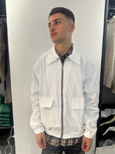 Carica l&#39;immagine nel visualizzatore di Gallery, GIUBBINO CON COLLETTO A3138
