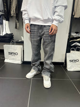 Carica l&#39;immagine nel visualizzatore di Gallery, JEANS CON DOPPIA ZIP LATERALI
