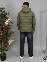 Carica l&#39;immagine nel visualizzatore di Gallery, GIUBBINO PIUMINO CON CAPPUCCIO
