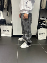 Carica l&#39;immagine nel visualizzatore di Gallery, JEANS CON DOPPIA ZIP LATERALI
