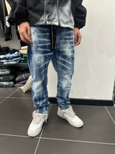 Carica l&#39;immagine nel visualizzatore di Gallery, JEANS MOD DSQ 268
